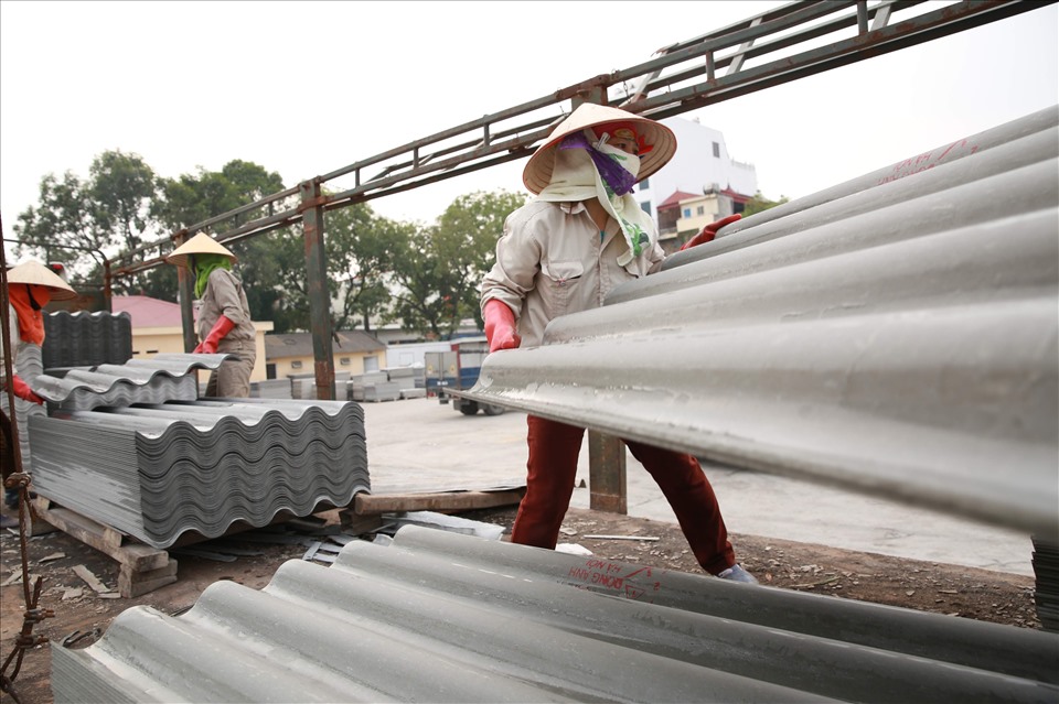 tấm sóng amiăng xi măng