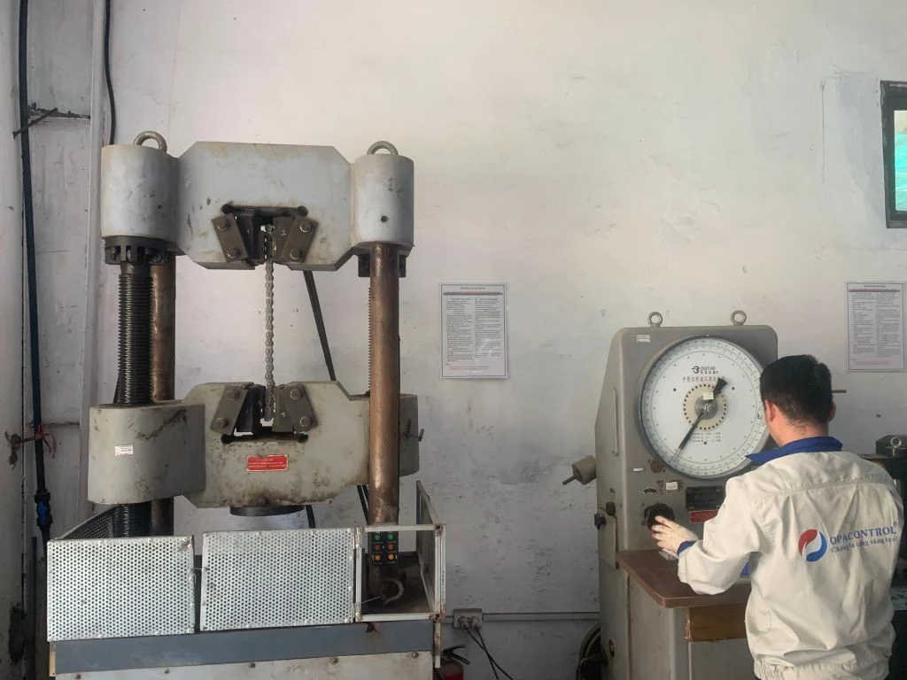 Thử nghiệm kéo dây xích