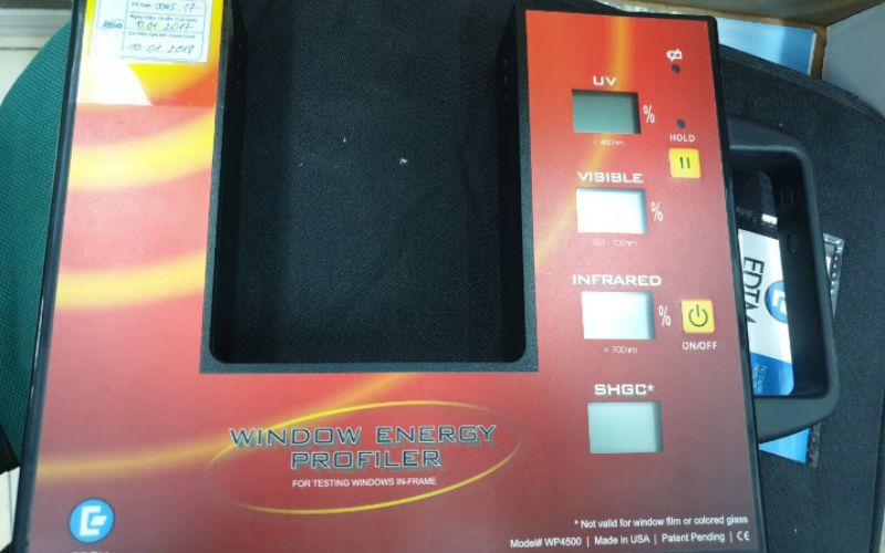 Máy quang phổ dùng để đo độ xuyên quang