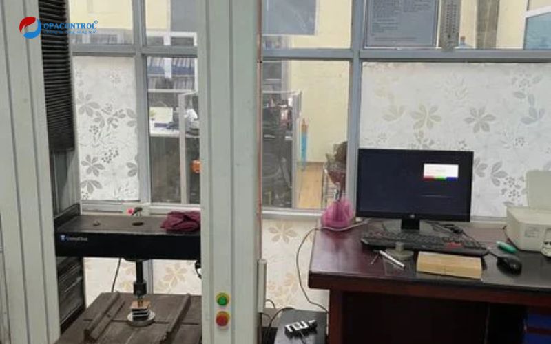 Máy kéo nén uốn 50KN thử nghiệm cơ lý ván gỗ nhân tạo 