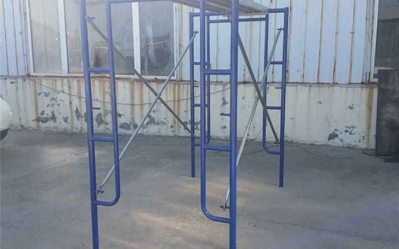 Lấy mẫu thử nghiệm giàn giáo thép 