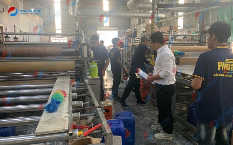 Chuyên gia OPACONTROL đánh giá cơ sở sản xuất cửa gỗ nhựa composite tại Công ty TNHH Pima 
