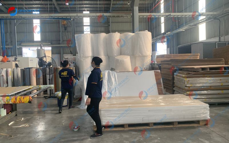 Cửa gỗ nhựa composite Công ty TNHH Pima sản xuất 