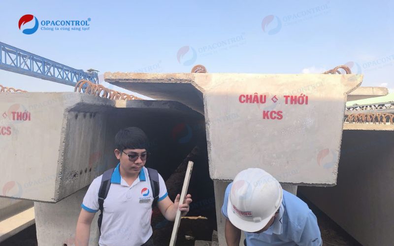 Chuyên gia OPACONTROL đến thử nghiệm dầm bê tông tại hiện trường cho Công ty Cổ phần Bê Tông Mỹ Thuận