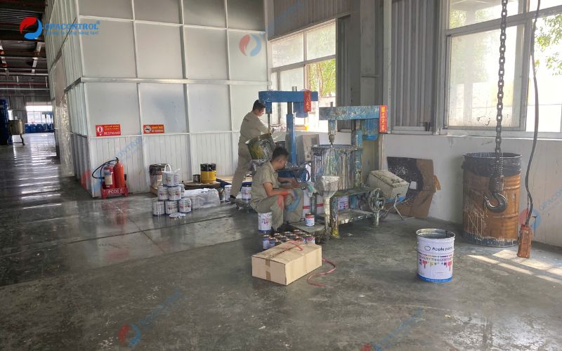 Cơ sở sản xuất sơn của Công Ty TNHH SX TM DV XD Đại Hồng Phúc