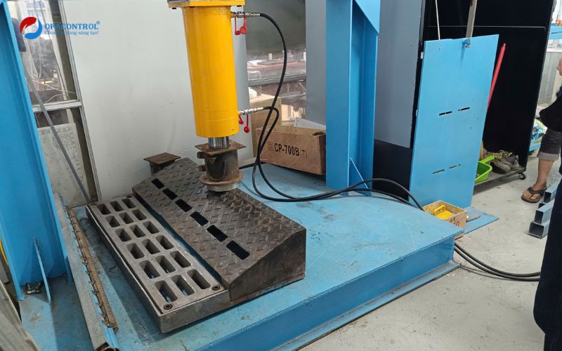 OPACONTROL thử khả năng chịu tải của bó vỉa