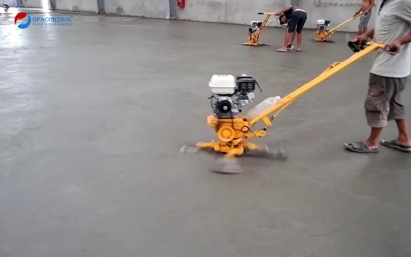 Bột tăng cứng bề mặt bê tông là gì? 