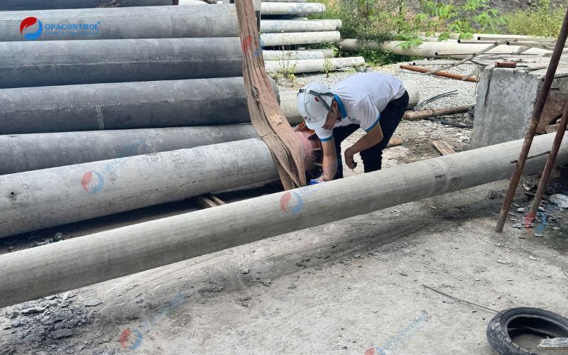 Chuyên gia OPACONTROL tiến hành kiểm tra